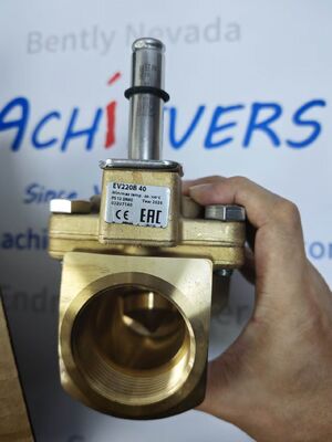 Danfoss EV220B 40 2/2-ходовой электромагнитный клапан с сервоприводом DN40