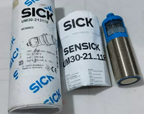 SICK UM30-213118 Ультразвуковые датчики расстояния UM30 размер нитки M30 X 1.5