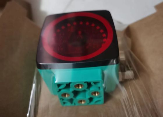 Pepperl+Fuchs PCV50-F200-B17-V1D Глава оптического чтения с интегрированным переключателем Расстояние чтения 50 мм и длина измерения до 10000 м