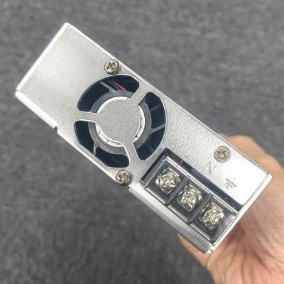 Средний скважина HRP-450-48 48Vdc 9,5A ПФК источник питания 8 Аналоговые выходы компактные 100 мм х 100 мм х 100 мм Размер