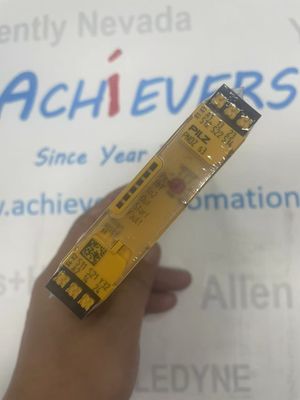 Реле безопасности Pilz 751103 Тип PNOZ s3 C 24VDC 2 n/o 3-точечная функция сцепления
