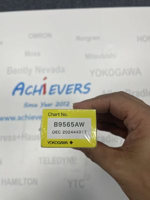 Yokogawa B9565AW ГРАФИЧЕСКИЕ КОНТРОЛЫ Фанфольдованная бумажная лента с корпусом усилителя из литого алюминия
