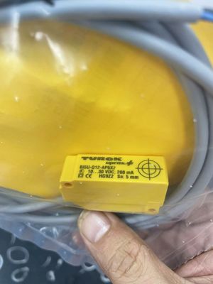 Turck BI5U-Q12-AP6X2 Индуктивный датчик Intel Atom E3827 Тип процессора и ограничение крутящего момента работы, установленные параметрами