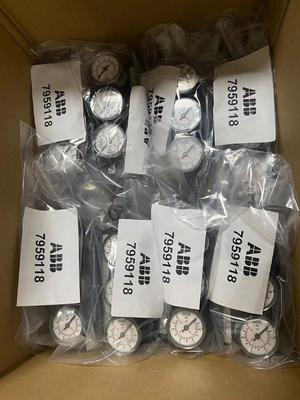 АББ 7959118 Позиционирующий клапан с аналоговым выходом, программируемый от 4 до 20 МА, температура окружающей среды 0-70°C