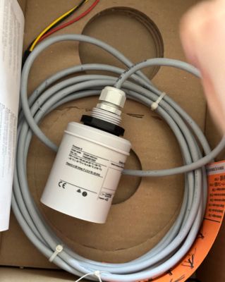 Ультразвуковой датчик уровня Endress Hauser FDU91-RG1AA