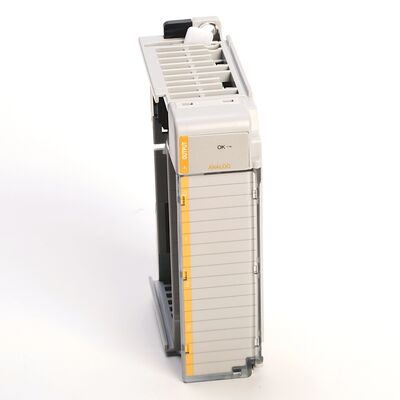 Модуль высокопроизводительного аналогового вывода Allen-Bradley 1769-OF8C