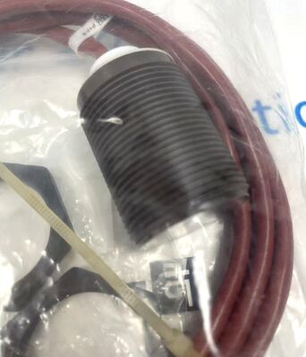 Произведено индуктивный датчик приближения Pepperl Fuchs NJ15-30GK-N-150