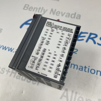 Yokogawa UT55A-100-11-00/LP высокоточный регулятор температуры для промышленной автоматизации