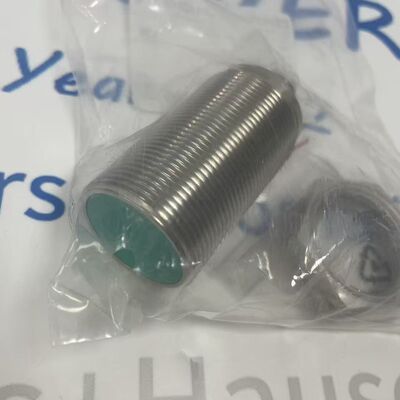 Пепперл+Фукс NBB10-30GM50-A2-V1 Индуктивный датчик близости