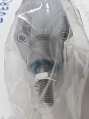 Пневматический цилиндр Festo DSBC-40-160-PPVA-N3 с быстроразъемным соединением, профиль ISO